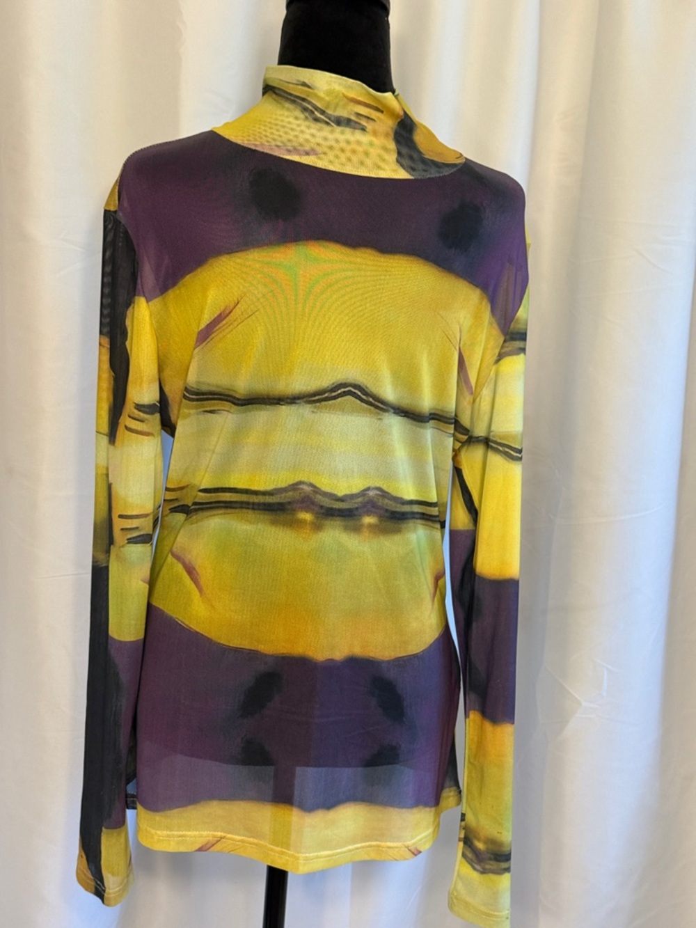 Abstract Colorblock Long-Sleeve Turtleneck Top - Yellow & Purple - Picture 3 of 4